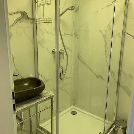 Pod Zaglami * גדינייה